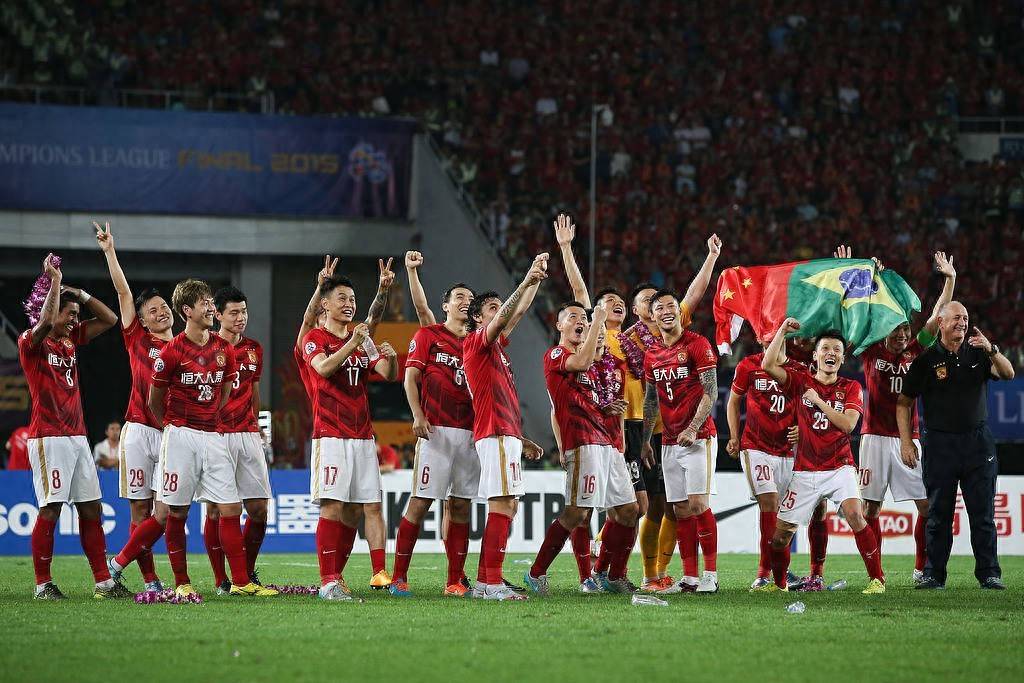 夺冠梦想，球队集结各方战将备取冠军的简单介绍