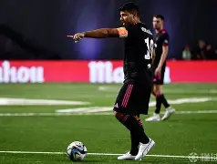 球员连续进球，助球队逆转比分胜出的简单介绍